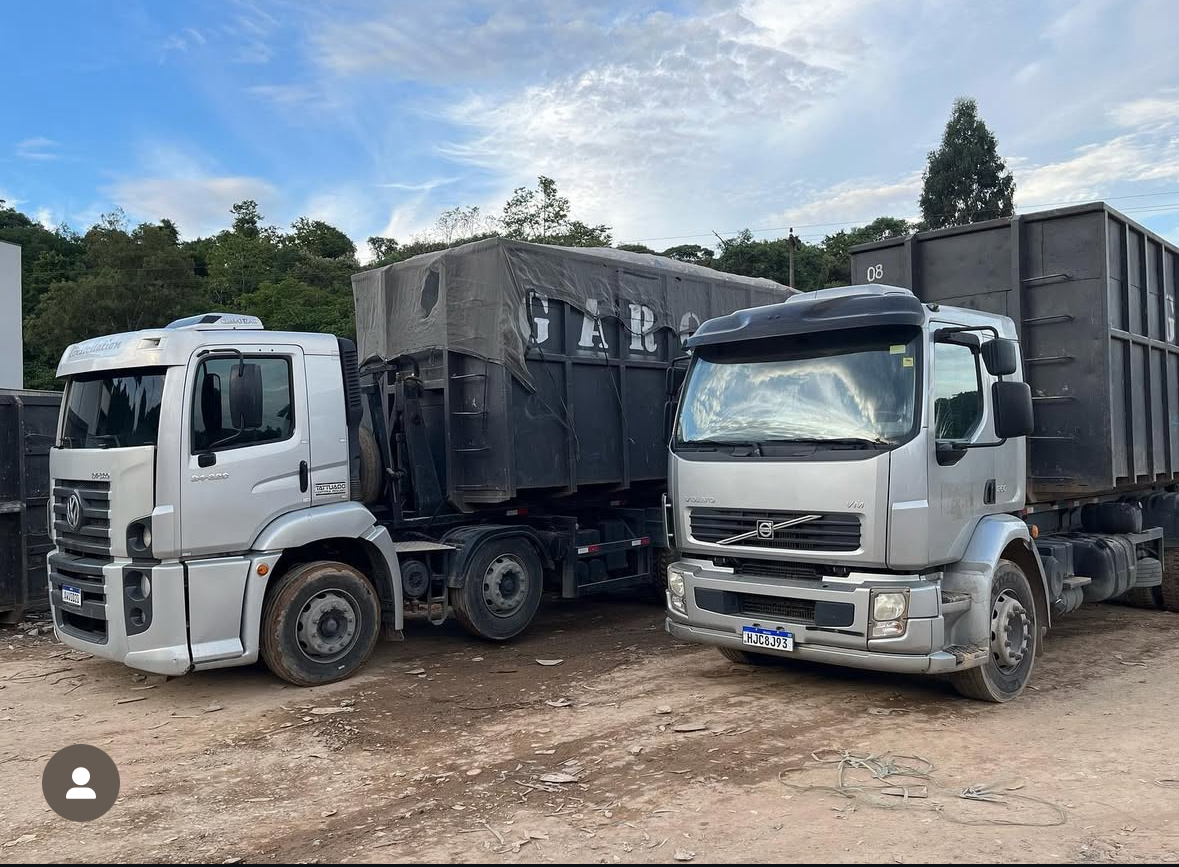 Caminhões Roll-on da Reciclagem Garcia